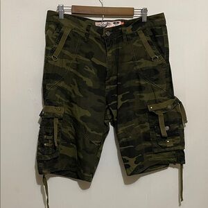 Men's Huntington Beach Club Camouflage Cargo Shorts 34